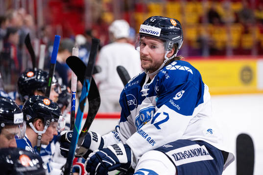 Sami Vatanen of Finland looks dejected