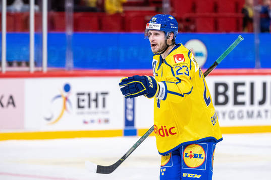 Oliver Ekman-Larsson of Sweden celebrates scoring 2-2