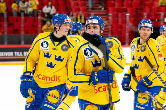 Linus Karlsson of Sweden celebrates