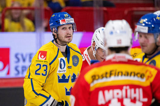 Oliver Ekman-Larsson of Sweden