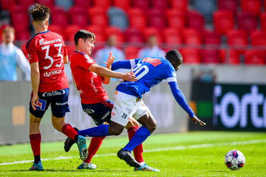 Östers Ahmed Bonnah och Norrbys Bubacarr Jobe