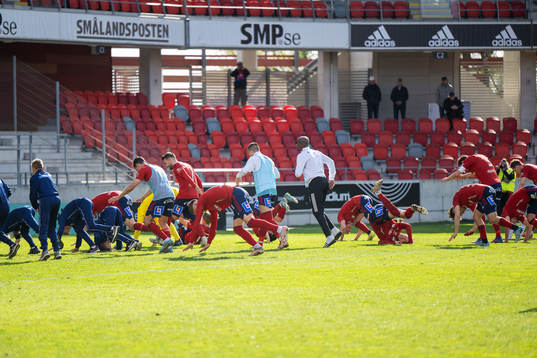 Östers spelare jublar