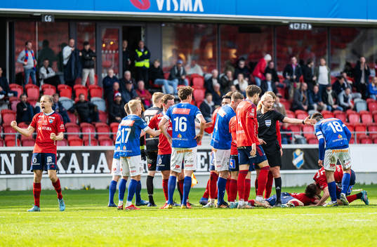 Bråk mellan Östers och Norrbys spelare
