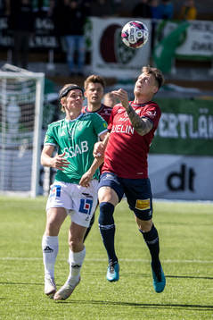 Brages Douglas Karlberg och Örgrytes Marcus Haglind Sangré