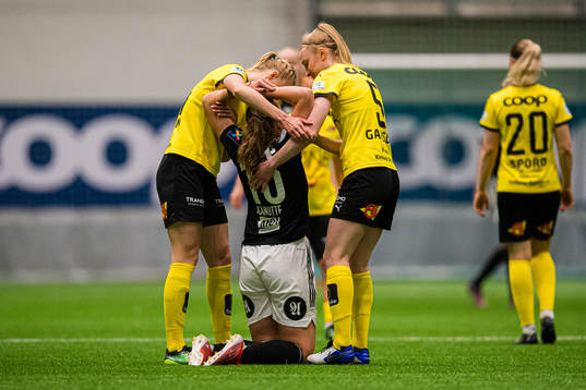 Sara Kanutte Sørensen Fornes of Rosenborg in pain