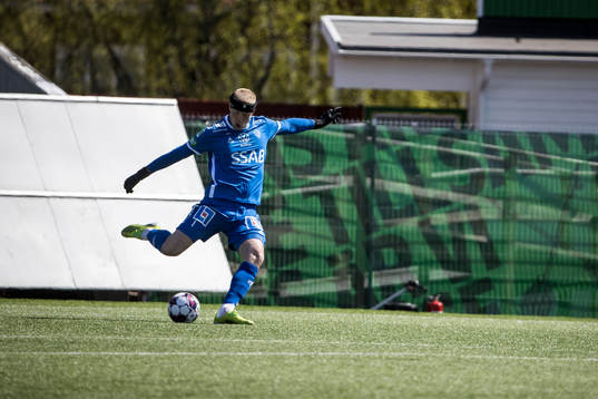Brages målvakt Viktor Frodig