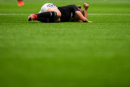 Sara Kanutte Sørensen Fornes of Rosenborg in pain