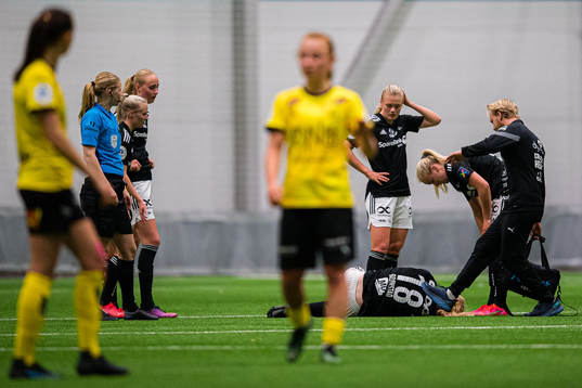 Synne Amdahl Brønstad of Rosenborg in pain