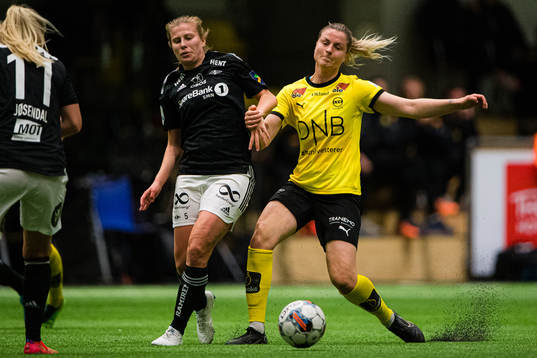 Cesilie Andreassen of Rosenborg and Ingrid Marie Karlsen