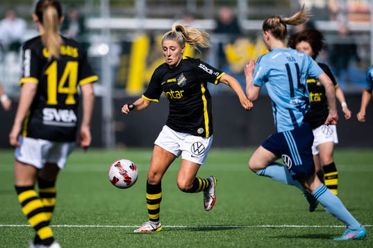 s Remy Siemsen och Djurgårdens Sara Olai