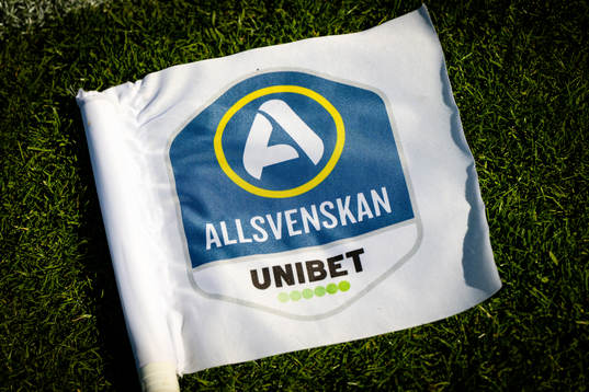 Hörnflagga före fotbollsmatchen i Allsvenskan mellan