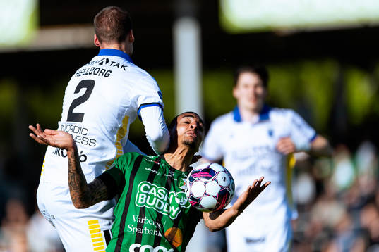 Sirius Adam Hellborg och Varbergs Simon Karlsson Adjei