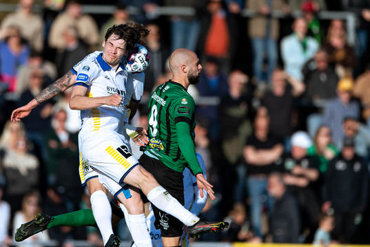 Sirius Jamie Roche och Varbergs Robin Simovic