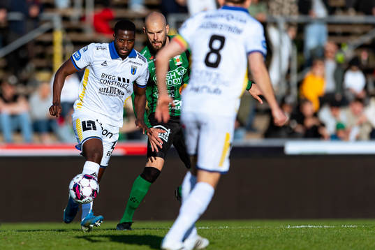 Sirius Isak Ssali Ssewankambo och Varbergs Robin Simovic