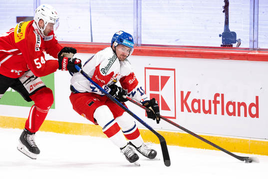 Christian Marti of Switzerland and Jakub Flek of Czech