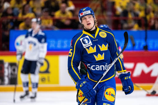 Elmer Söderblom of Sweden looks dejected