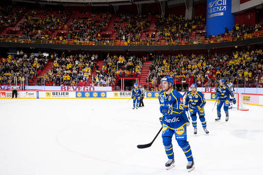 Joel Kellman of Sweden celebrates the 3-2 goal