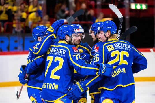 Emil Bemström and Rasmus Dahlin of Sweden  celebrates 4-2