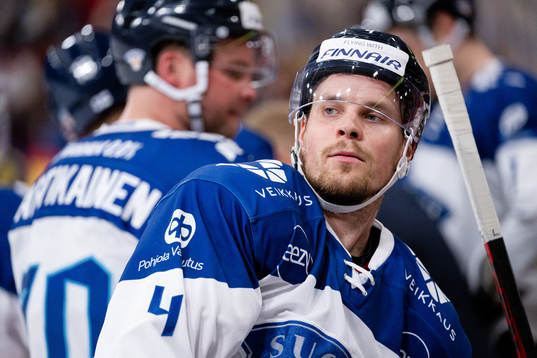 Mikko Lehtonen of Finland looks dejected
