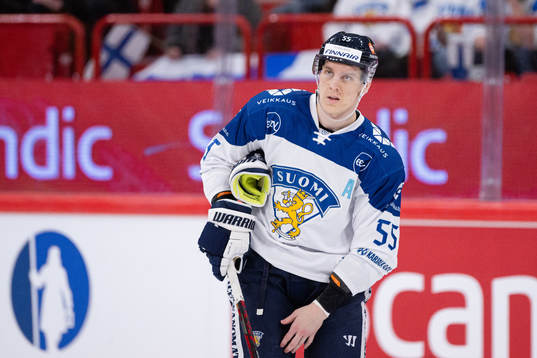 Atte Ohtamaa of Finland looks dejected