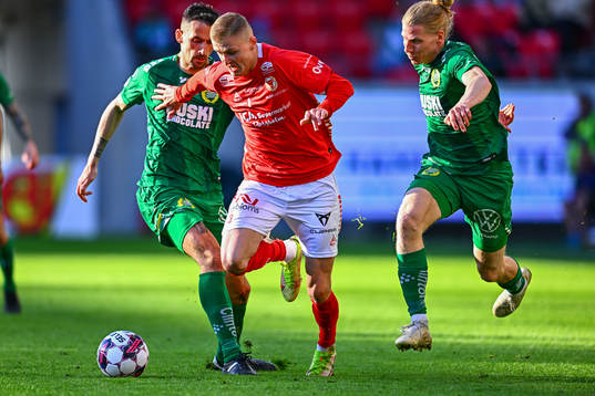 Kalmars Davíd Kristján Ólafsson och Hammarbys Gustav