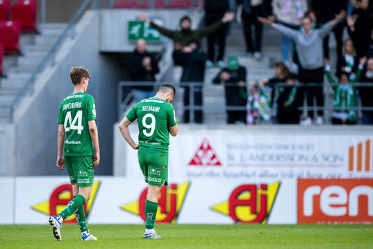 Hammarbys Williot Swedberg och Astrit Selmani deppar
