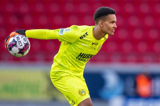 Hammarbys målvakt Oliver Dovin