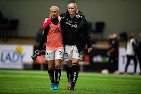 Synne Amdahl Brønstad of Rosenborg leaves the pitch with