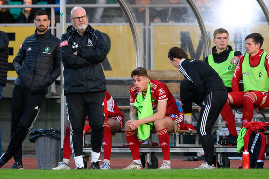 Skövdes Gabriel Wallentin på bänken