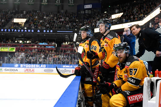 Luleås Joonas Rask, Pontus Andreasson och Linus Omark