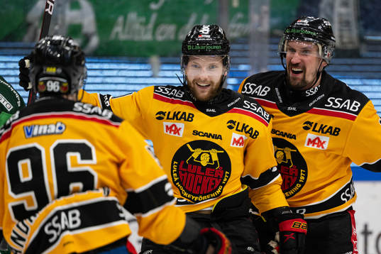 Luleås Einar Emanuelsson och Sami Lepistö jublar