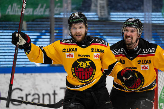 Luleås Einar Emanuelsson och Sami Lepistö jublar