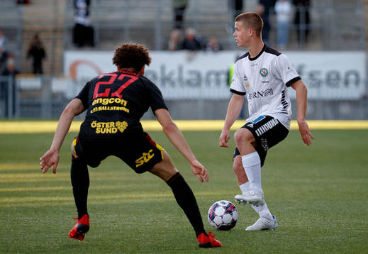 Örebros Samuel Dahl och Österstunds Ziad Ghanoum
