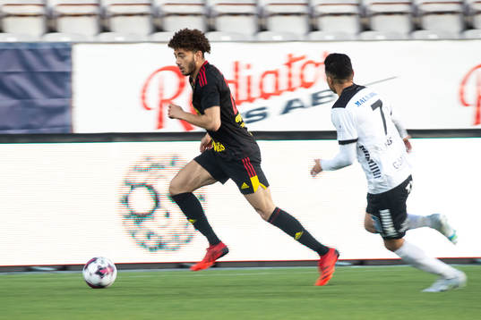 Östersunds Ziad Ghanoum och Örebros Ahmed Yasin