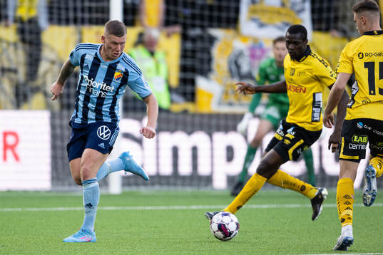 Djurgårdens Victor Edvardsen och Elfsborgs Maudo Lamine