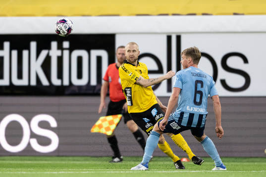 Elfsborgs Johan Larsson och Djurgårdens Rasmus Schüller