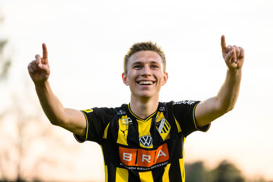 Häckens Kristoffer Lund Hansen  jublar