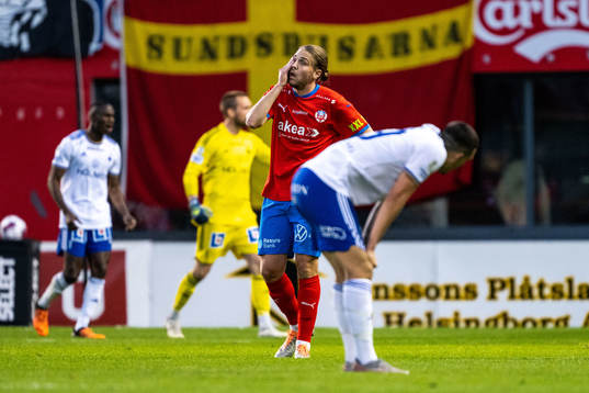 Helsingborgs Charlie Weberg deppar