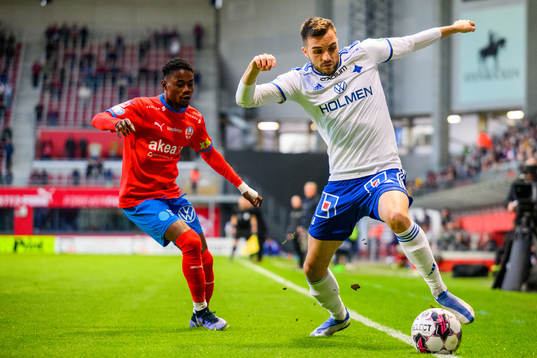 Helsingborgs Benjamin Acquah och IFK Norrköpings Egzon
