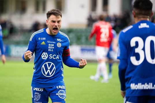 Sundsvalls Pontus Silfwer jublar