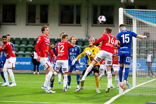 Degerfors Rasmus Örqvist och Sundsvalls Robert Lundström