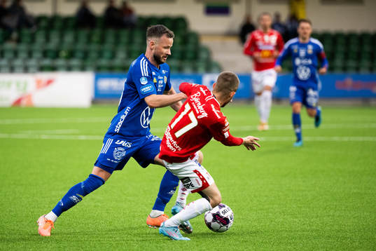 Sundsvalls Robert Lundström och Degerfors Anton Kralj