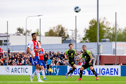 Niklas Castro of Brann scores the 1-3 goal