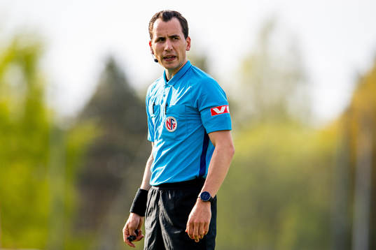 Mischa Huru Kellerhals, referee