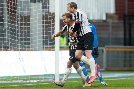 Landskronas Linus R Olsson jublar