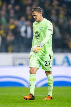 Malmö FFs målvakt Johan Dahlin deppar