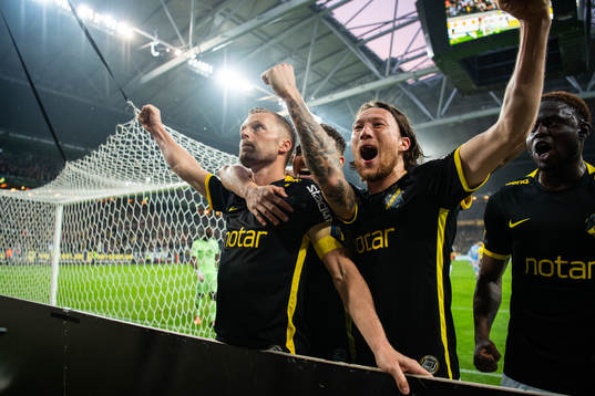 s Sebastian Larsson, Jordan Larsson och Axel Björnström