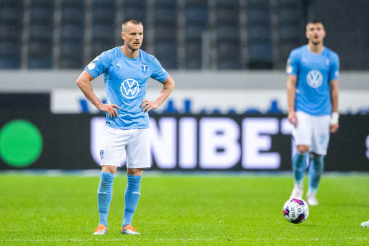 Malmö FFs Eric Larsson deppar