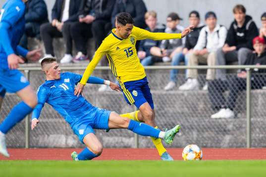 Islands Ageir Galdur Gudmundsson och Sveriges Jimi Dos Reis