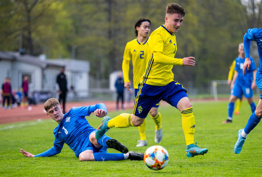 Islands Noel Atli Arnórsson och Sveriges Nino Bursic